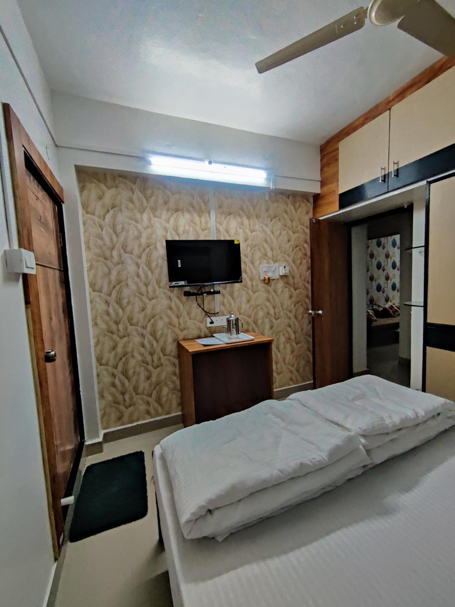 Gulmohar - By Mansi Service Apartment Нагпур Екстериор снимка