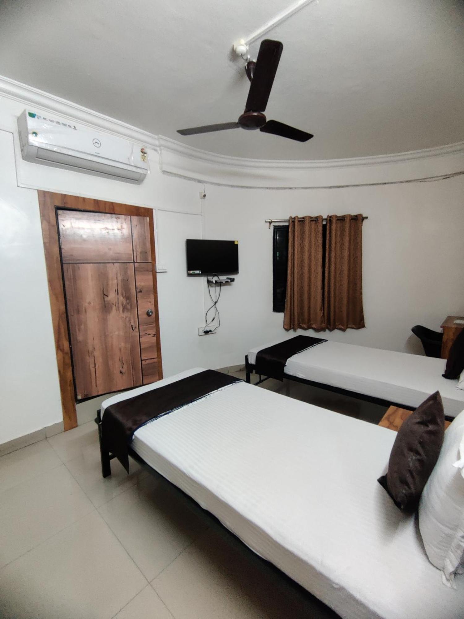 Gulmohar - By Mansi Service Apartment Нагпур Екстериор снимка